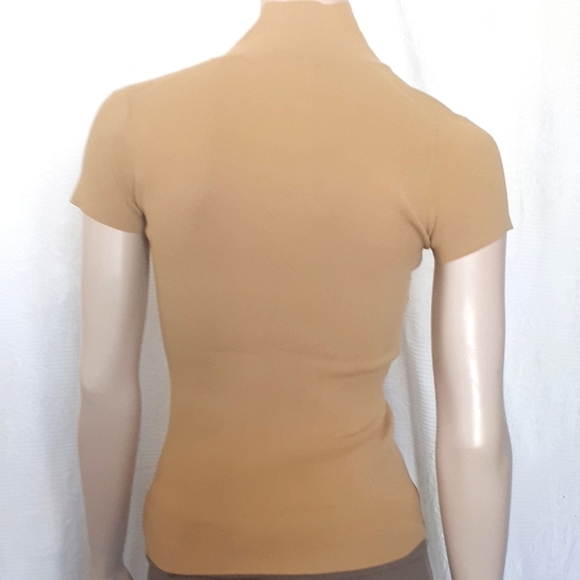 Fitted Knit T-shirt - Picture 2 of 8